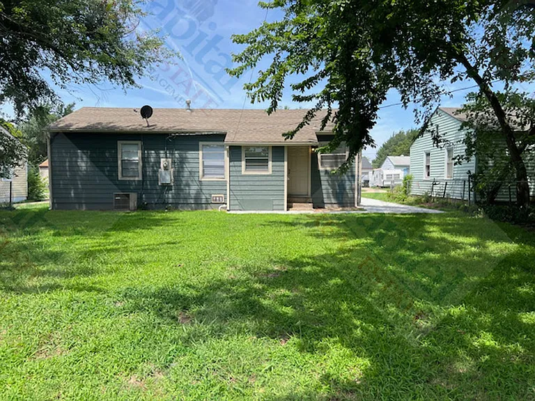 806 Bell Dr — Photo 26