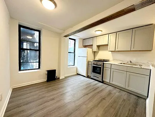 Rented by Brooklyn Property Group LLC | media 12