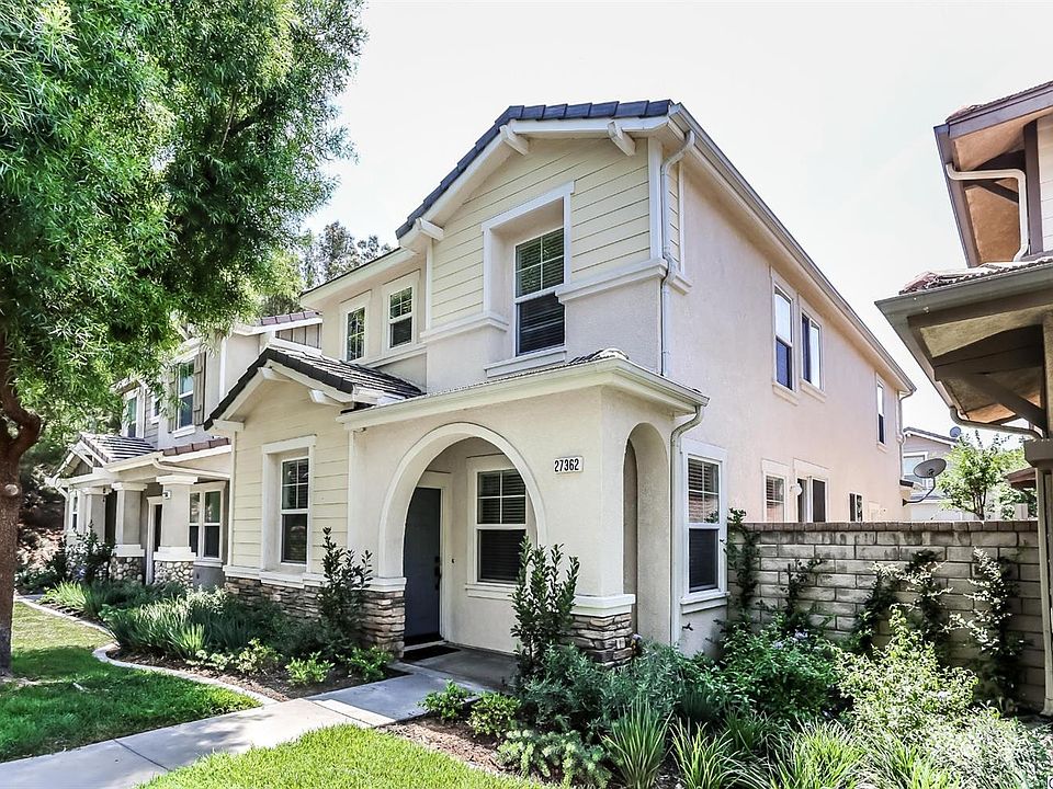 1st image of 27362 Dearborn Dr