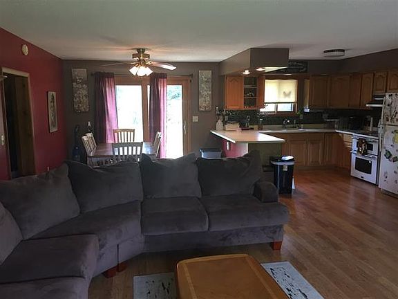 4th image of 133 Dandelion Ln
