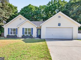 353 Glenmoor Pl, Winder, GA 30680