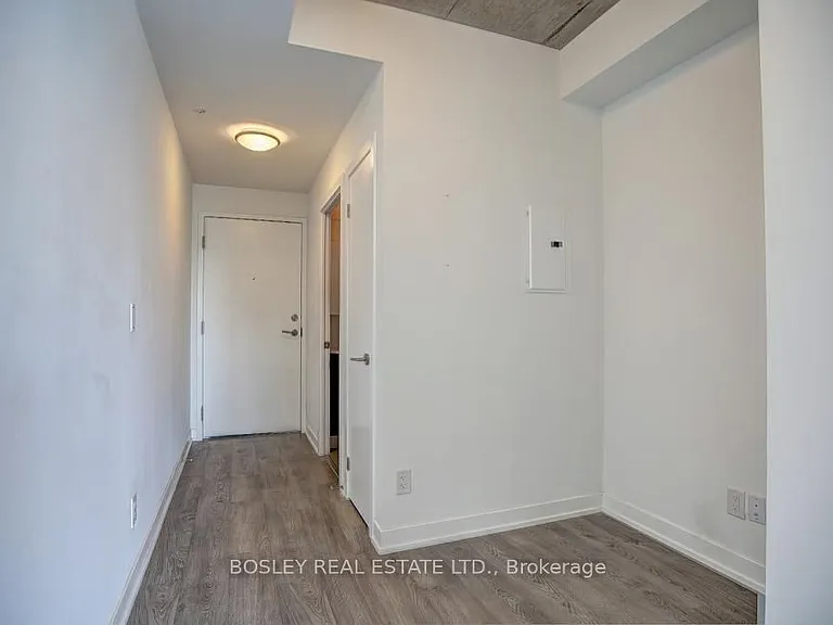 1205 Queen St W #302 — Photo 2