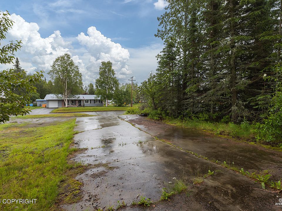 2nd image of 1202 4th Ave