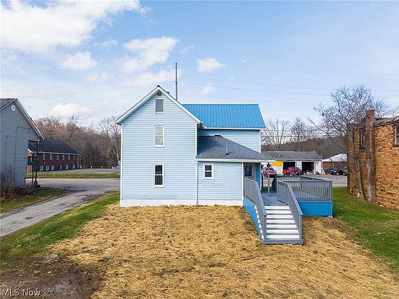 3rd image of 11294 Lincoln St SE