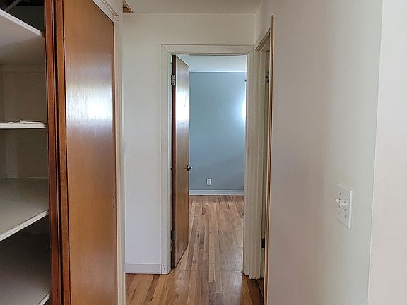 5th image of 11721 Fremont Ave N