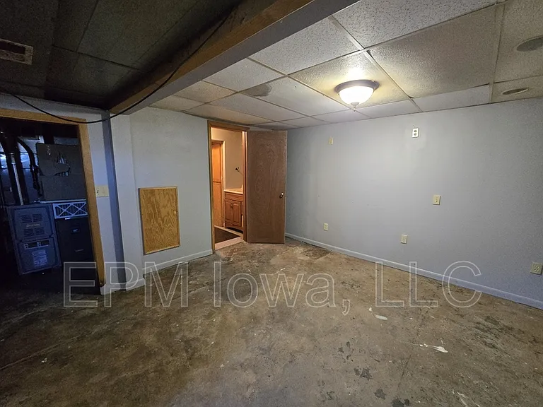 301 Rath St — Photo 20