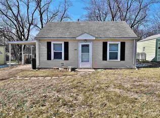 5115 N Longview Pl, Peoria Heights, IL 61616