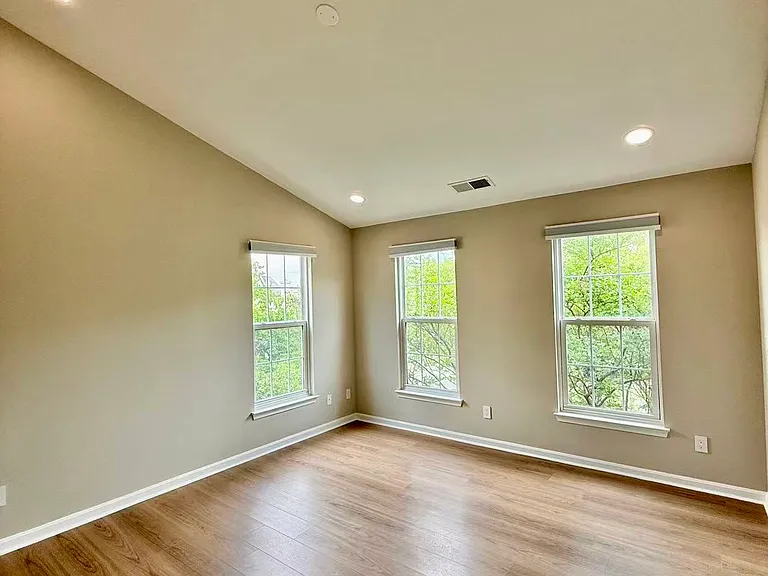 9730 Washingtonian Blvd — Photo 21