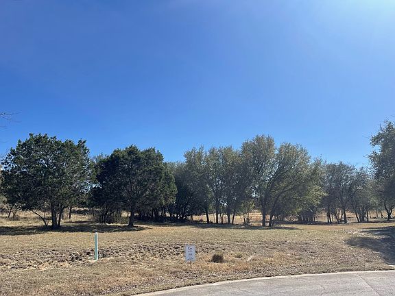 4th image of 3536 Trail Head Dr