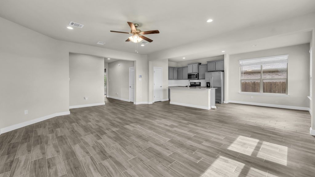 2328 Briscoe Ranch Dr, Weatherford, TX - More