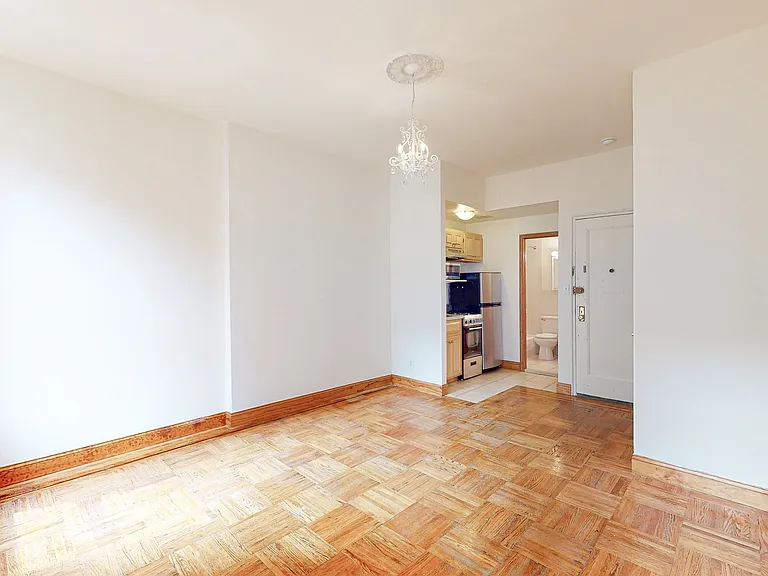 116 W 69th St #5B — Photo 10