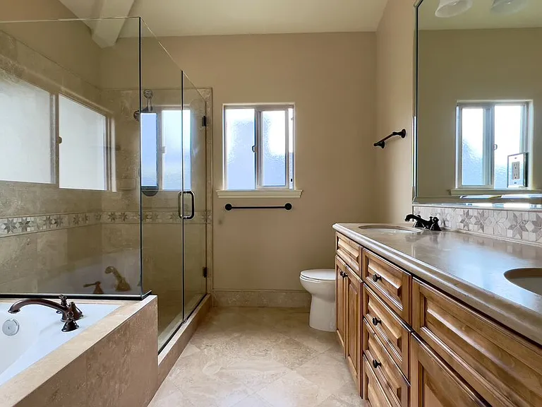 1011 Green Ln — Photo 23