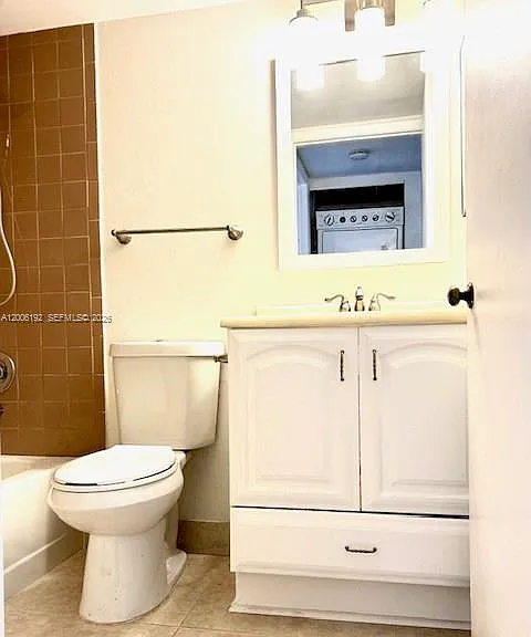 871 NE 207th Ter #4-101 — Photo 14