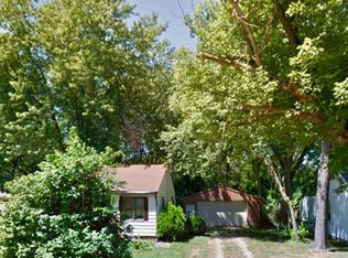 6230 Coulson Ct, Lansing, MI 48911
