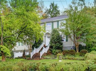 882 Sherwood Rd, Charleston, WV 25314