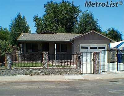 2nd image of 3071 Belden St