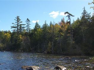 18 Weatherbee Point Rd, Lincoln, ME 04457