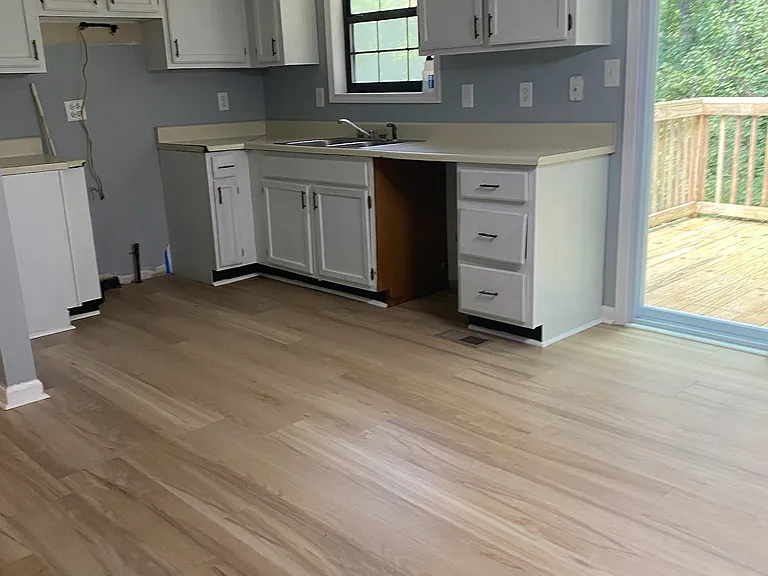2191 Cedar Creek Ln — Photo 5