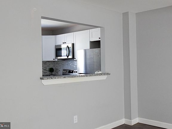 5th image of 1106 Castlehaven Ct