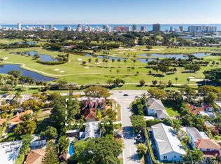 1271 W 27th St, Miami Beach, FL 33140