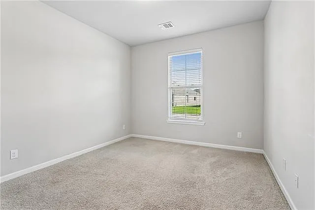 697 Lakeshore Village Dr — Photo 15