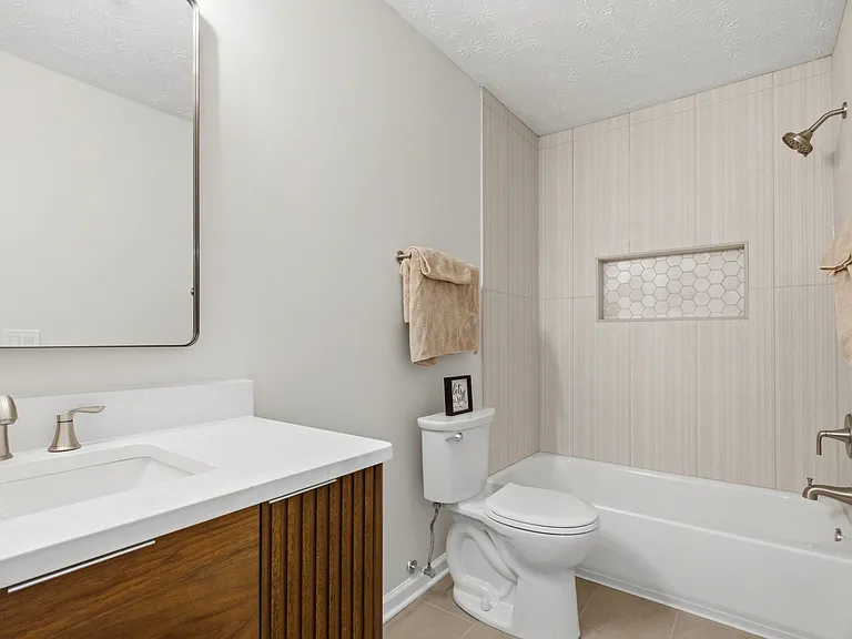 10516 Beacon Ln — Photo 33