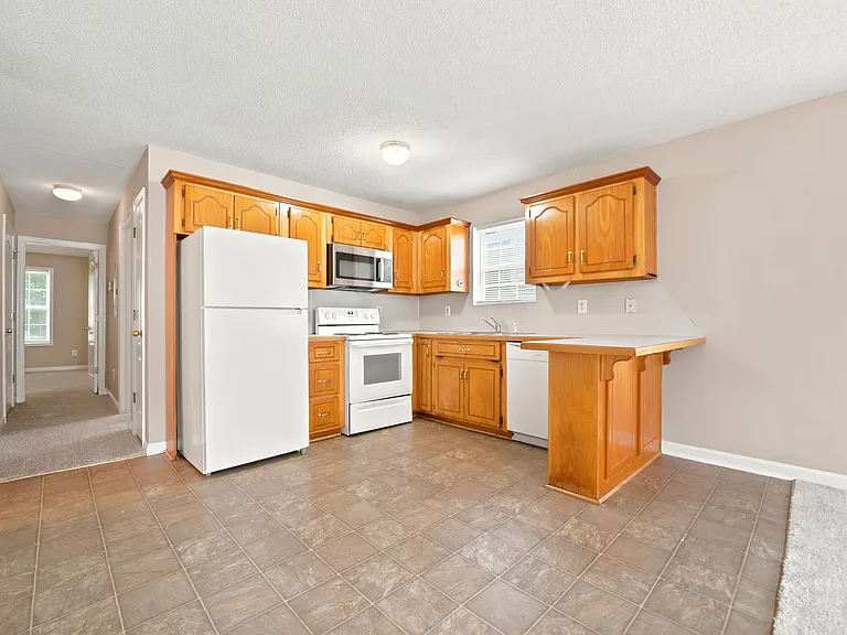 86 Hanna Dr — Photo 15