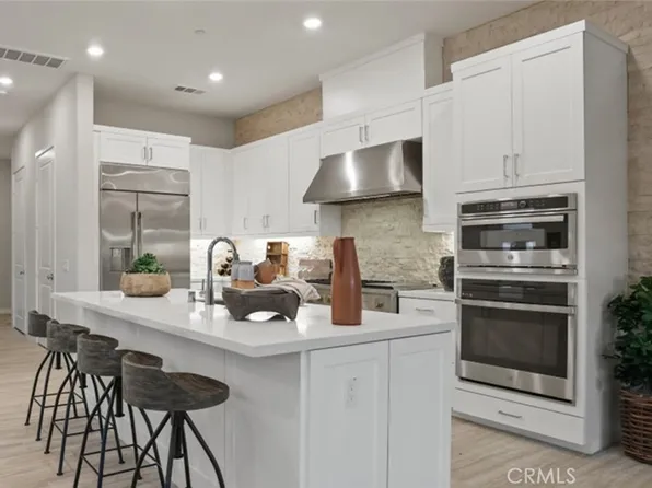 315 Mulberry Pl, Montebello, CA 90640