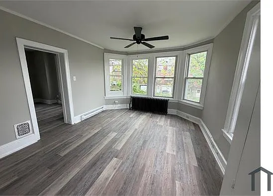 1 bed, $1,000 — Photo 2