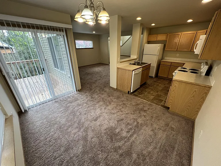 414 91st Ave SE #B — Photo 11