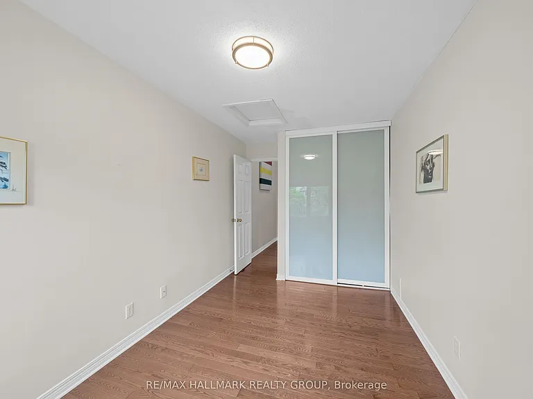 44 Dunbarton Ct — Photo 21