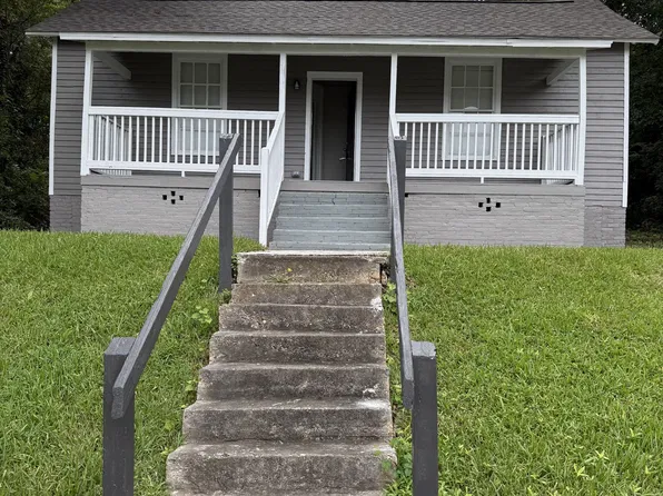1008 Stonewall St, Lagrange, GA 30240