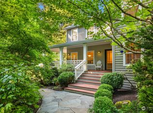 6977 Island Center Rd NE, Bainbridge Island, WA 98110