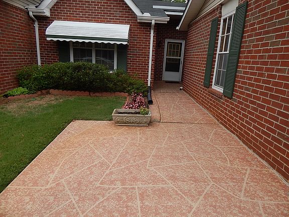 3rd image of 110 Cornwallis Way