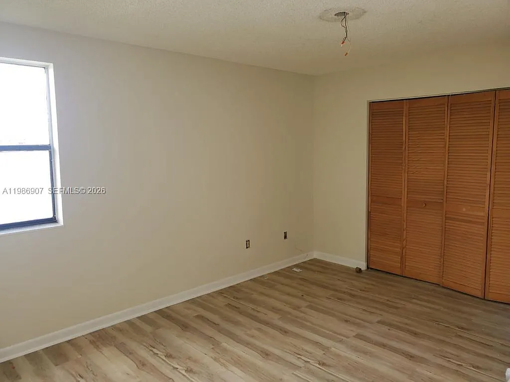 Lakeshore Condo #9 — Photo 2
