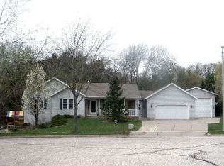 191 Harvest Cir, Oregon, WI 53575