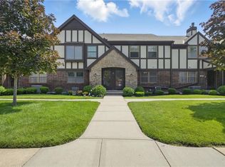 10547 Foster St, Overland Park, KS 66212