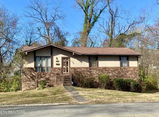 176 S Purdue Ave, Oak Ridge, TN 37830