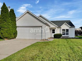 12232 Carriage Stone Dr, Fishers, IN 46037