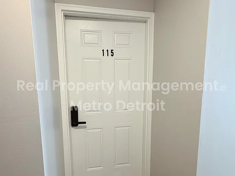 22108 Dante St #115 — Photo 2