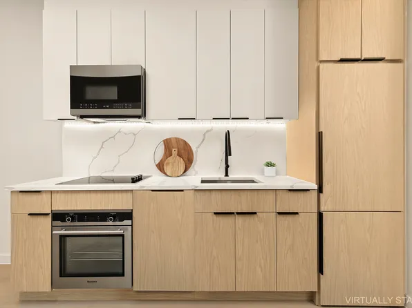 51 5th Avenue image 1 of 7