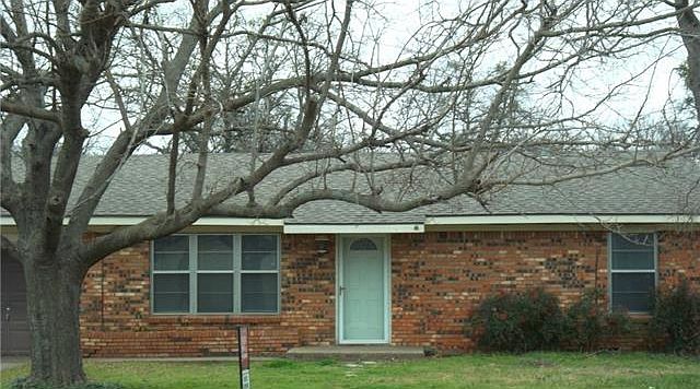 1st image of 208 Glen Rose Ave