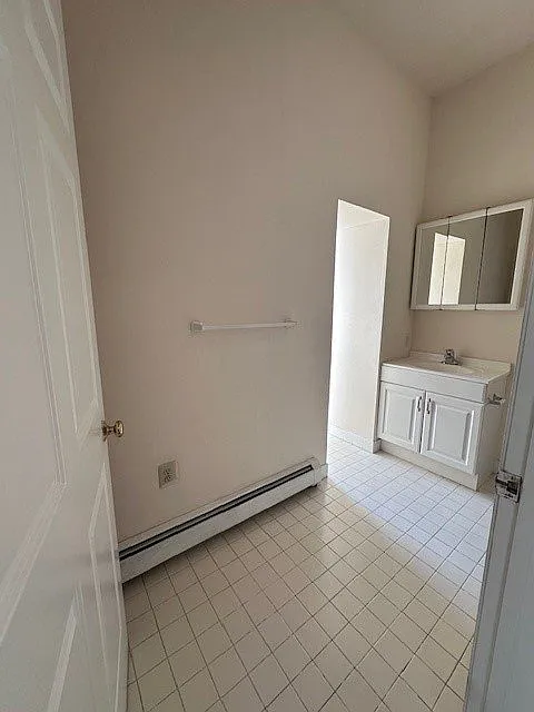 3 bed, $2,250 — Photo 4