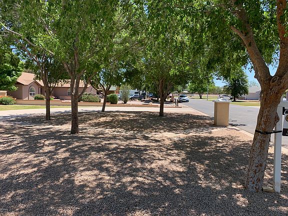 4th image of 1526 E Longhorn Dr