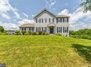 110 Turners Pond Dr, Lincoln University, PA 19352