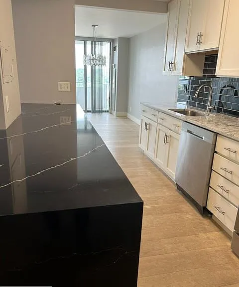 5101 River Rd #1201 — Photo 10