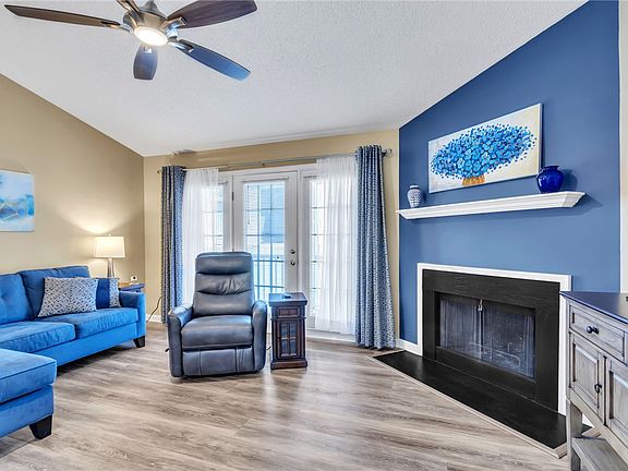 3rd image of 706 Pelham Square Way