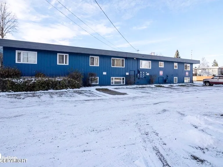 440 E 11th Ave #B-6 — Photo 1