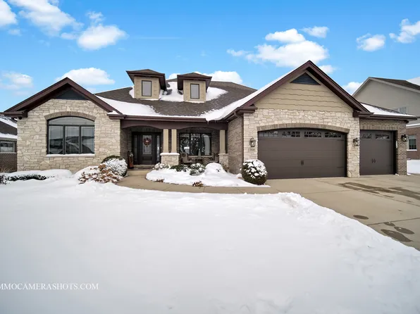 13908 W Stonebridge Woods Xing, Homer Glen, IL 60491