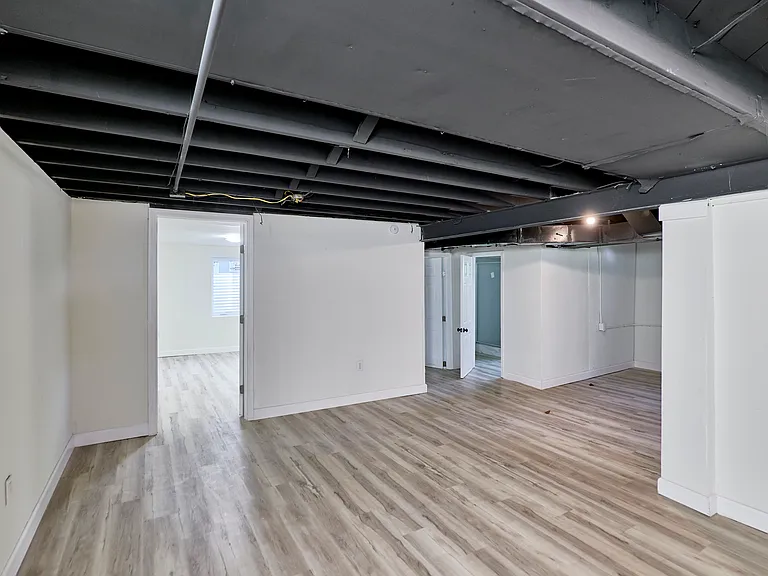 6009 Bermuda Dr — Photo 30